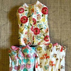 Sleeping Baby Ziapdee-Zip (3) Size Small